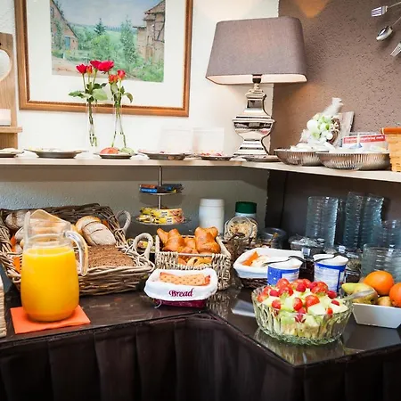 Fleurie De Montagne Otel