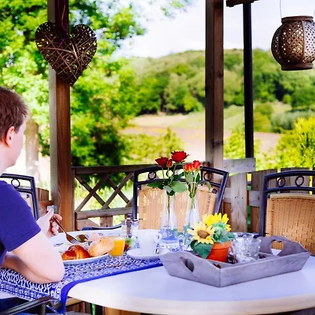 Fleurie De Montagne Otel
