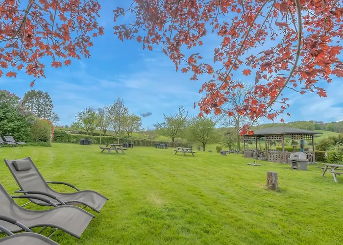 Fleurie De Montagne Hotel