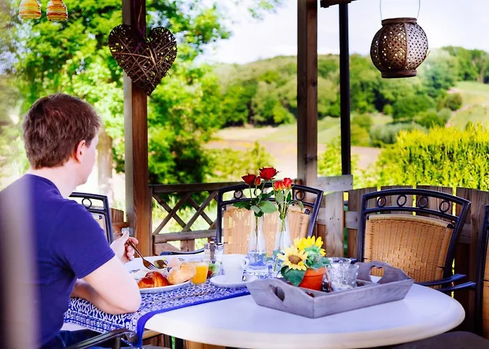 Fleurie De Montagne Hotel